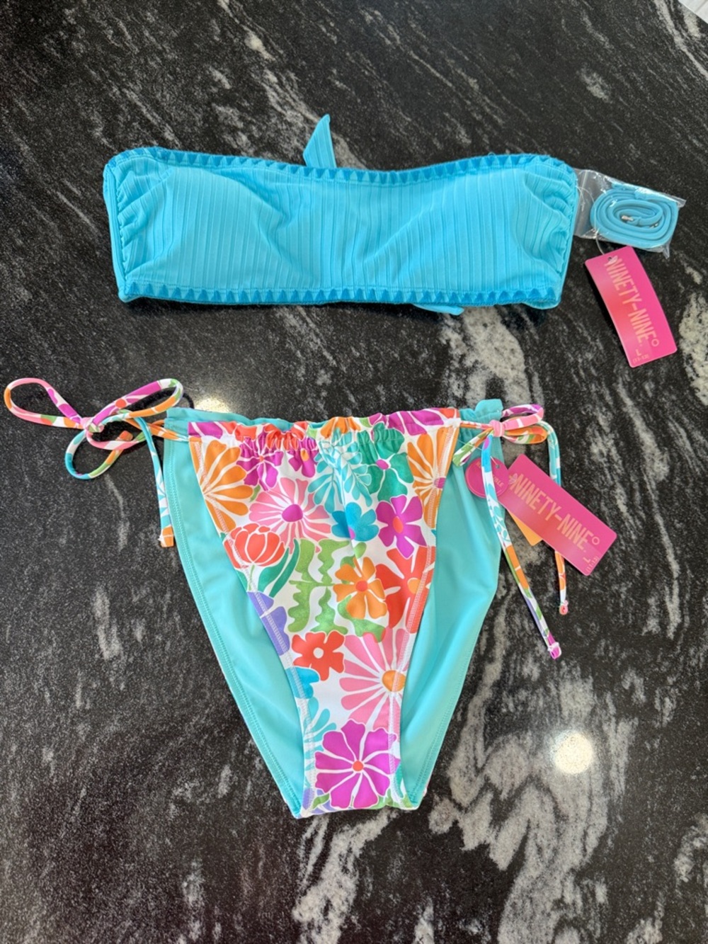 NWTs - NINETY-NINE Floral Aqua Bikini Set, L